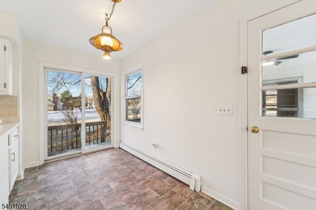 30 Scenic Dr, Green Twp., NJ 07821