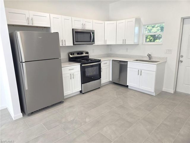 318 Lenz AVE, Lehigh Acres, FL 33974