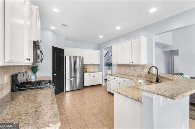 960 Upland Court, Sugar Hill, GA 30518
