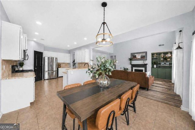 960 Upland Court, Sugar Hill, GA 30518