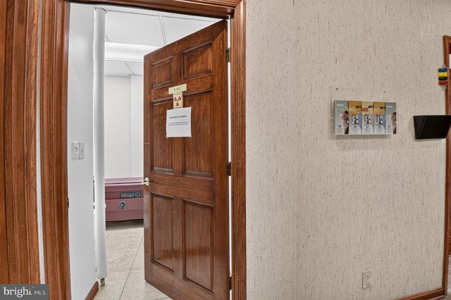 4123 CONNECTICUT AVE NW, Washington, DC 20008