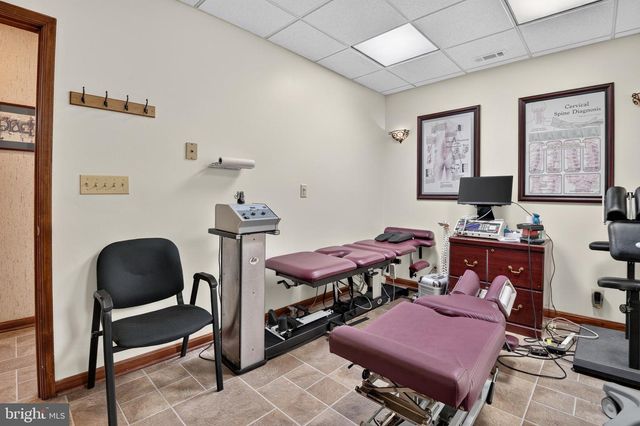 4123 CONNECTICUT AVE NW, Washington, DC 20008