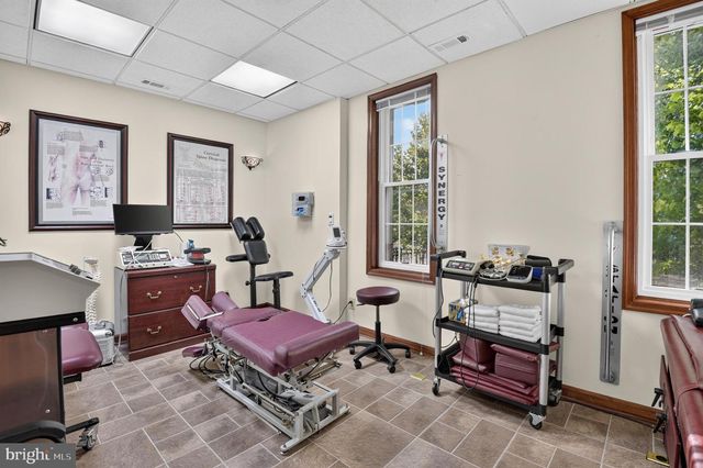 4123 CONNECTICUT AVE NW, Washington, DC 20008