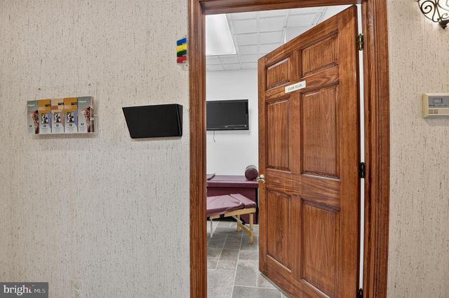 4123 CONNECTICUT AVE NW, Washington, DC 20008