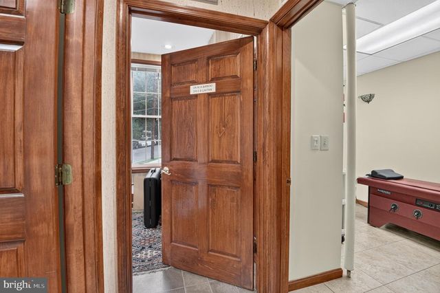 4123 CONNECTICUT AVE NW, Washington, DC 20008