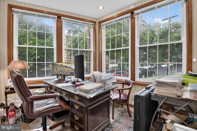 4123 CONNECTICUT AVE NW, Washington, DC 20008
