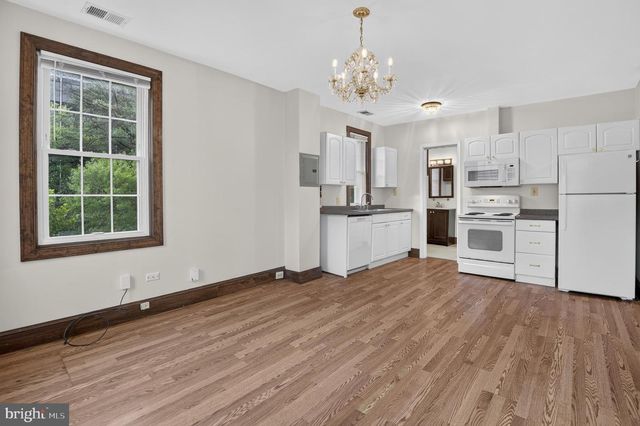 4123 CONNECTICUT AVE NW, Washington, DC 20008