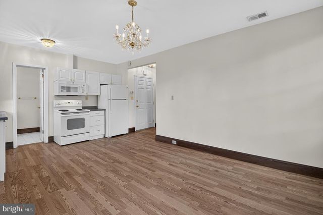 4123 CONNECTICUT AVE NW, Washington, DC 20008