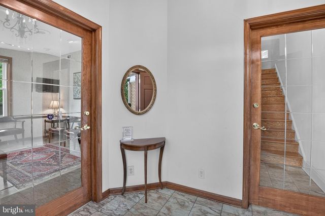 4123 CONNECTICUT AVE NW, Washington, DC 20008