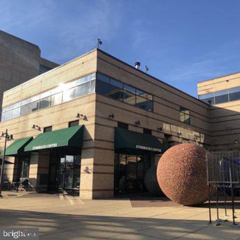 4123 CONNECTICUT AVE NW, Washington, DC 20008
