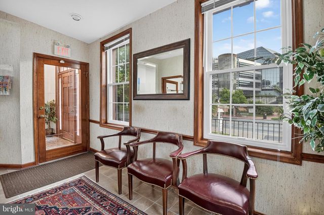 4123 CONNECTICUT AVE NW, Washington, DC 20008