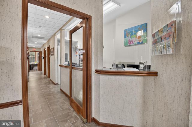 4123 CONNECTICUT AVE NW, Washington, DC 20008
