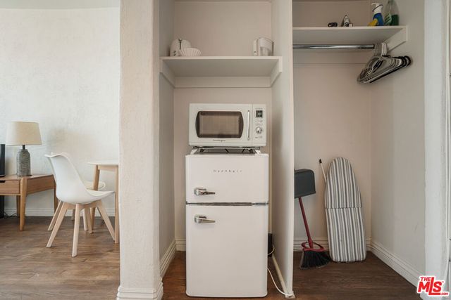 2731 Beverly Boulevard, Los Angeles, CA 90057