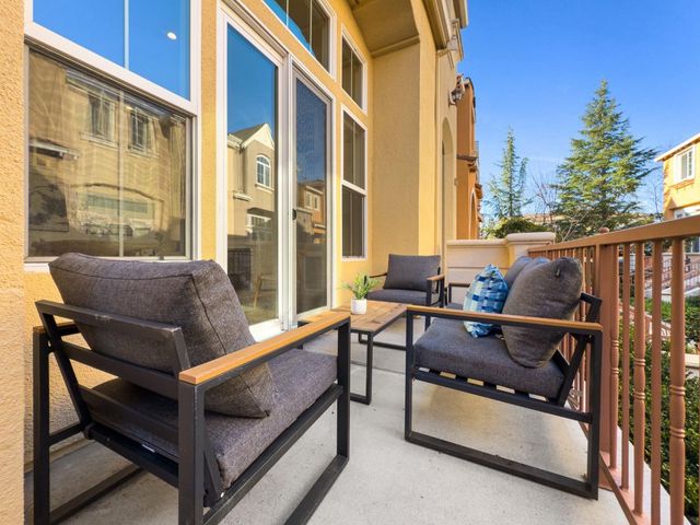 4346 Headen Way, Santa Clara, CA 95054