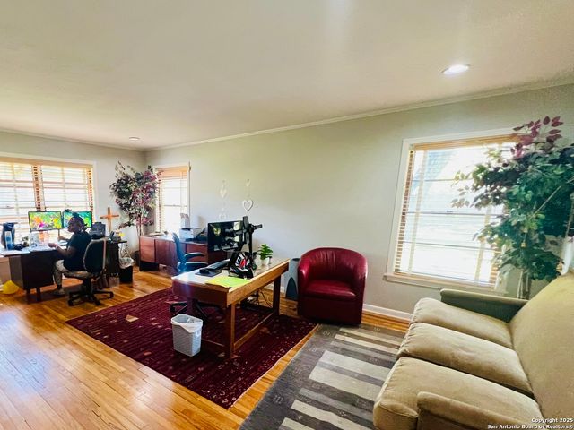 3004 Nacogdoches, San Antonio, TX 78217
