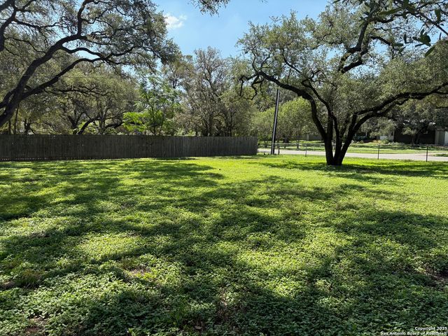 3004 Nacogdoches, San Antonio, TX 78217