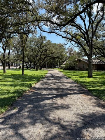 3004 Nacogdoches, San Antonio, TX 78217