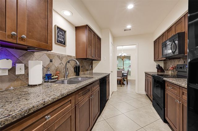 842 Walbrook Drive, Houston, TX 77062