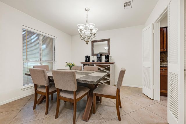 842 Walbrook Drive, Houston, TX 77062