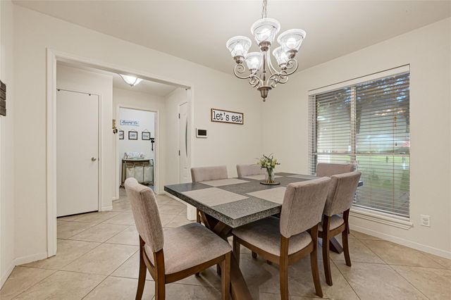 842 Walbrook Drive, Houston, TX 77062