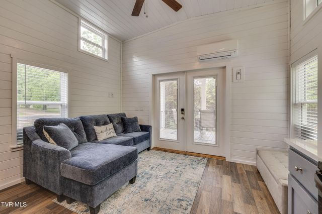 1226 Doe Creek Road, Butler, TN 37640
