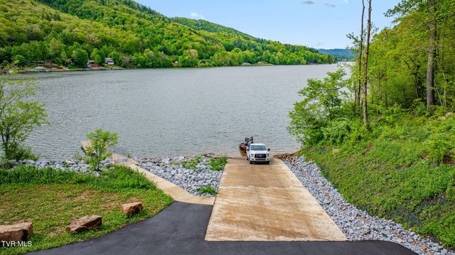 1226 Doe Creek Road, Butler, TN 37640