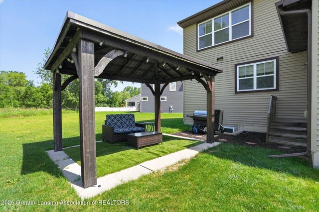 715 Buteo Drive, East Lansing, MI 48823