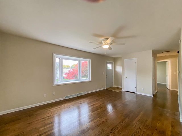 808 Birchwood DRIVE, Beaver Dam, WI 53916