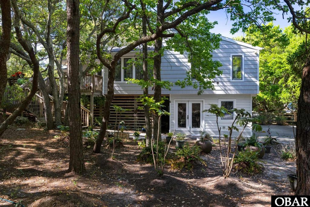 Image 1 of property listing at 24 First Avenue Lot #14, Southern Shores, NC 27949