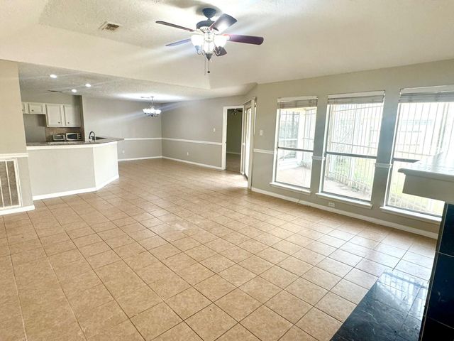 9622 Sandstone Street, Houston, TX 77036