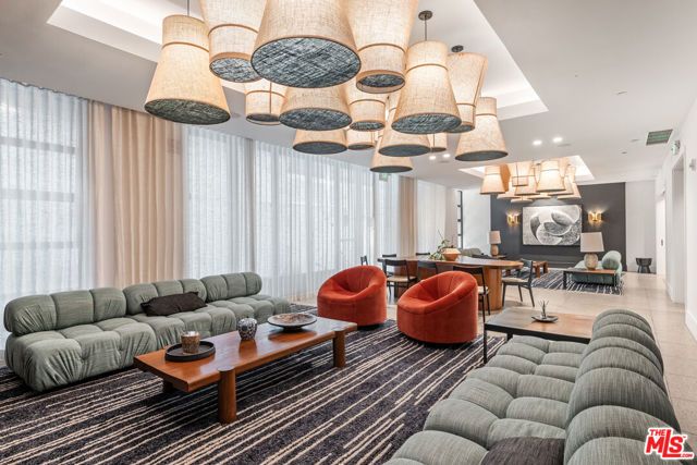 10777 Wilshire Boulevard 201, Los Angeles, CA 90024