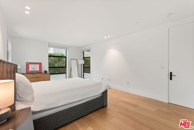 10777 Wilshire Boulevard 201, Los Angeles, CA 90024