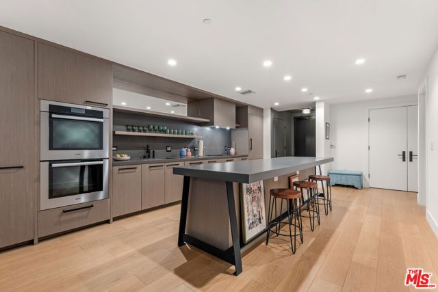 10777 Wilshire Boulevard 201, Los Angeles, CA 90024