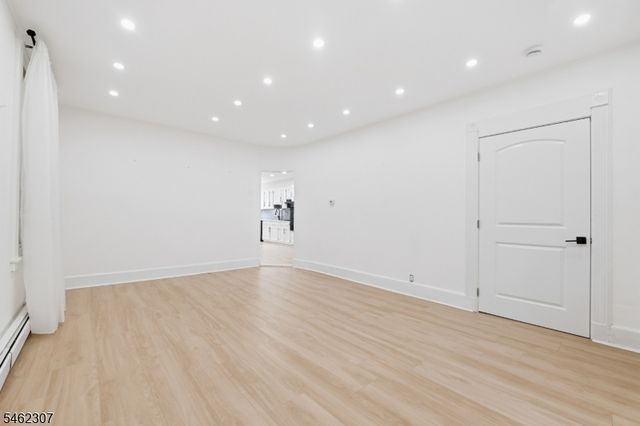 813 20Th St, Union City, NJ 07087
