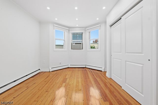 813 20Th St, Union City, NJ 07087