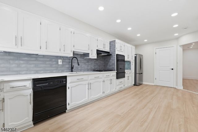 813 20Th St, Union City, NJ 07087