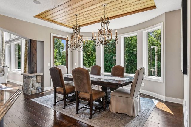 9690 Sky Lane, Eden Prairie, MN 55347