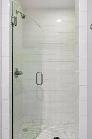 9690 Sky Lane, Eden Prairie, MN 55347
