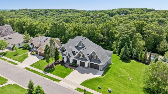 9690 Sky Lane, Eden Prairie, MN 55347