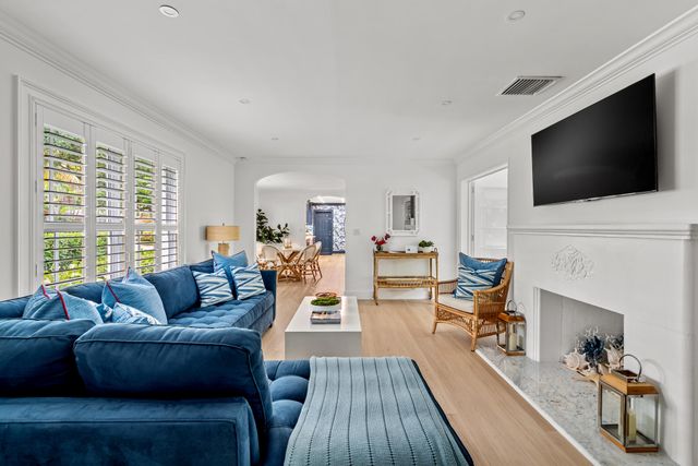 104 NE 17TH Avenue, Fort Lauderdale, FL 33301