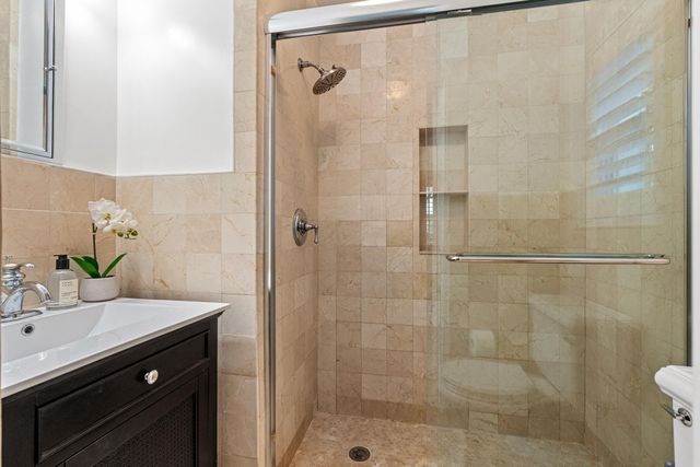 104 NE 17TH Avenue, Fort Lauderdale, FL 33301