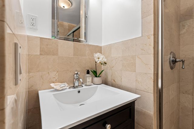 104 NE 17TH Avenue, Fort Lauderdale, FL 33301