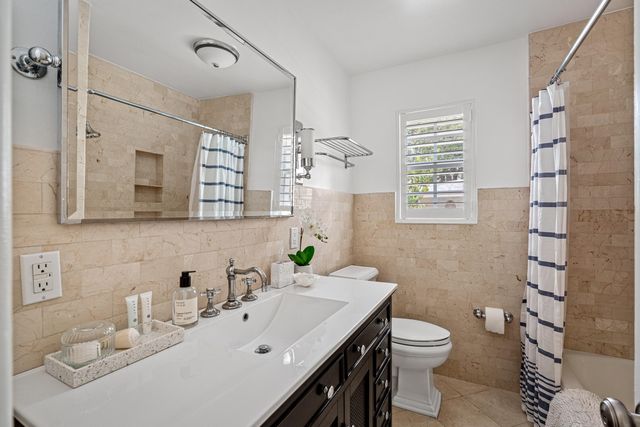 104 NE 17TH Avenue, Fort Lauderdale, FL 33301