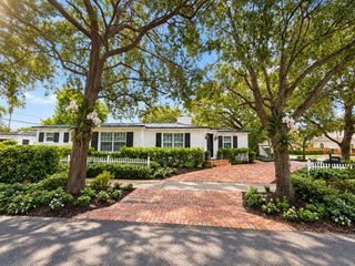 104 NE 17TH Avenue, Fort Lauderdale, FL 33301