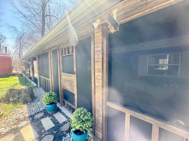 57 Beechwood Rd # 190, Eddyville, KY 42038