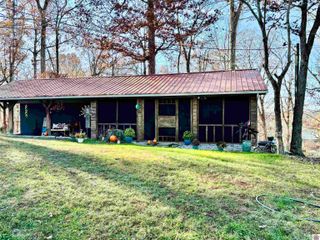 57 Beechwood Rd # 190, Eddyville, KY 42038