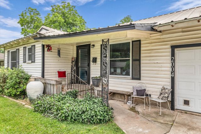 2004 N 40th Street, Waco, TX 76707