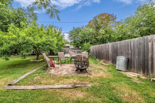 2004 N 40th Street, Waco, TX 76707