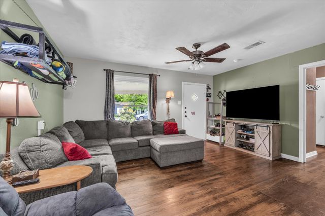 2004 N 40th Street, Waco, TX 76707