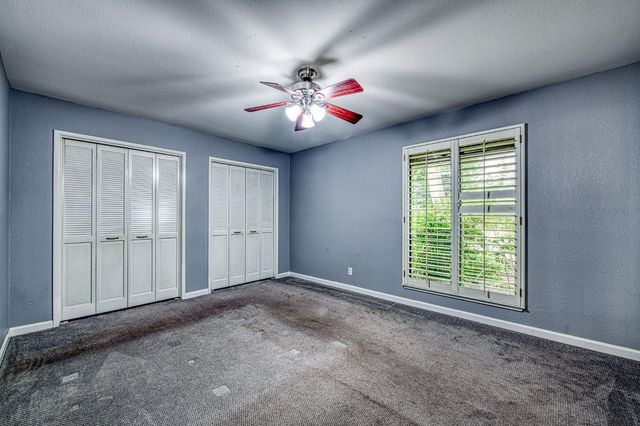 5284 N Pleasant Avenue, Fresno, CA 93711